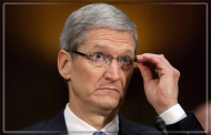 Трамп грозит Apple пошлинами в 25% за отказ перенести производство iPhone в США Трамп грозит Apple пошлинами в 25% за отказ перенести производство iPhone в США