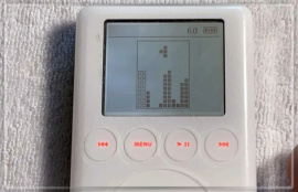 Обнаружен уникальный прототип iPod с клоном «Тетриса»